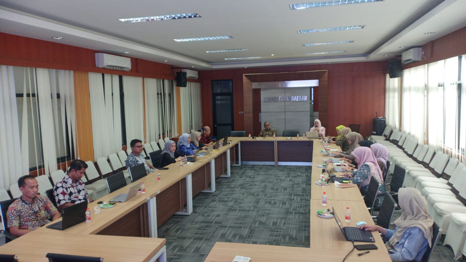 Layanan triv call center